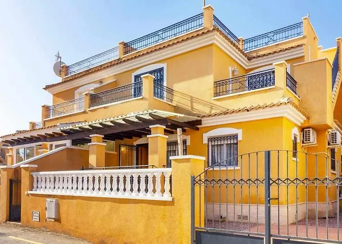 Adosado Pink Velvet Apartamento Torrevieja