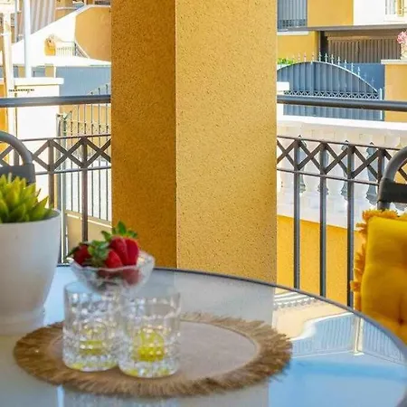 Adosado Pink Velvet * Torrevieja